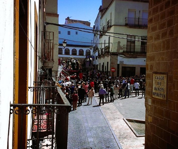 Las Cuatro Esquinas De Caceres Cáceres Exterior foto