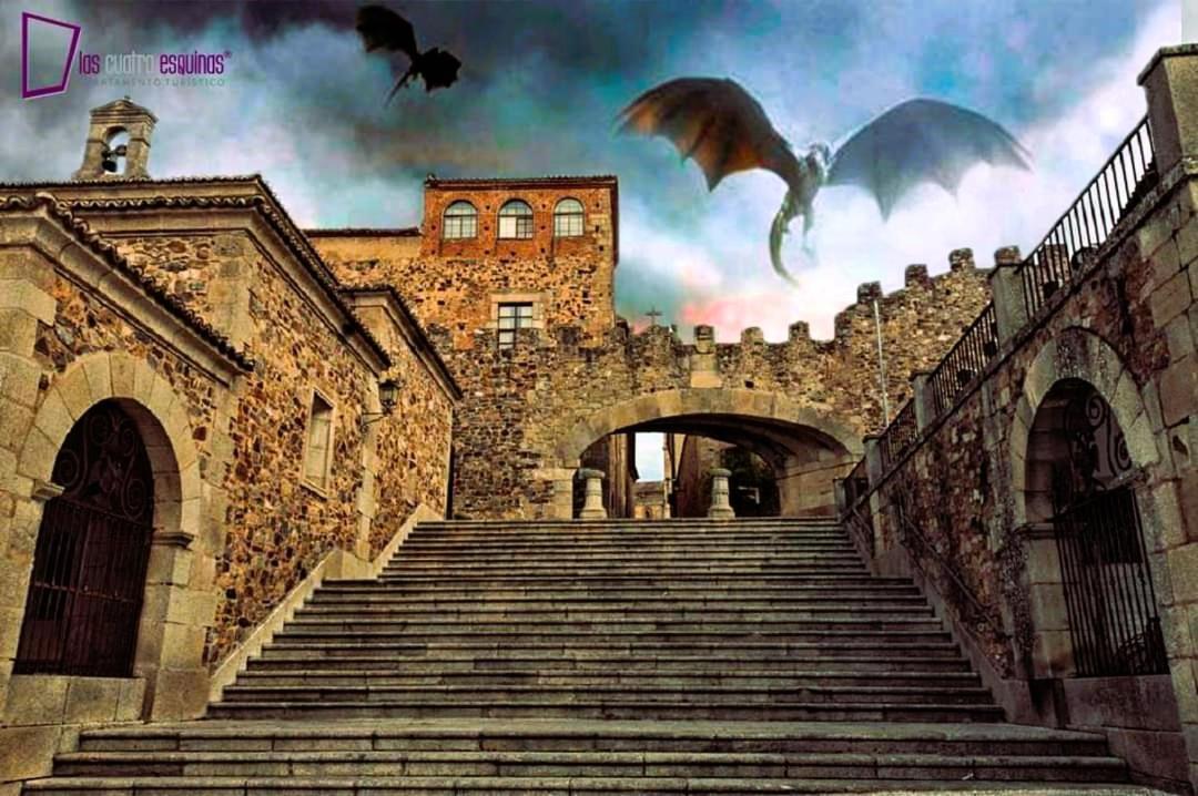 Las Cuatro Esquinas De Caceres Cáceres Exterior foto