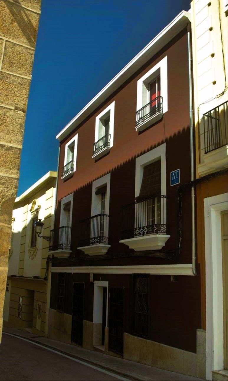 Las Cuatro Esquinas De Caceres Cáceres Exterior foto