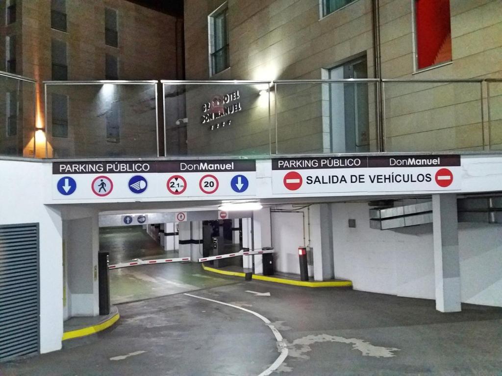 Las Cuatro Esquinas De Caceres Cáceres Exterior foto